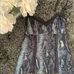 Guess spaghetti strap top with tags